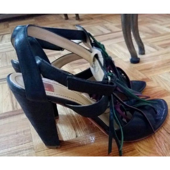 Hugo Boss strappy leather black w/ fringe leather high heels sandals shoes 38 8 - Picture 4 of 13